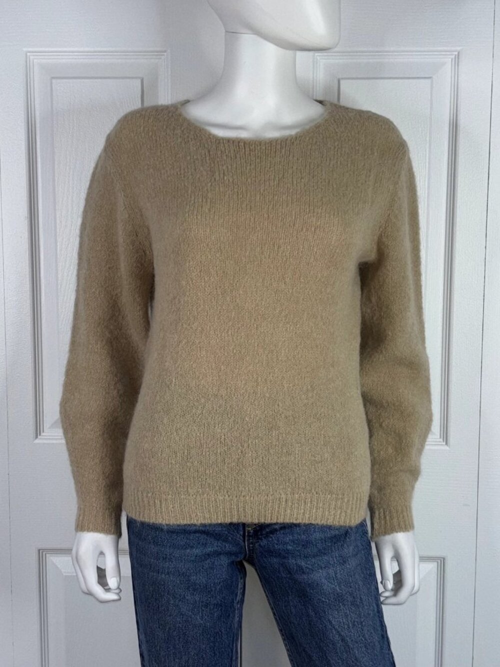 NOOS women's wool sweater size Medium